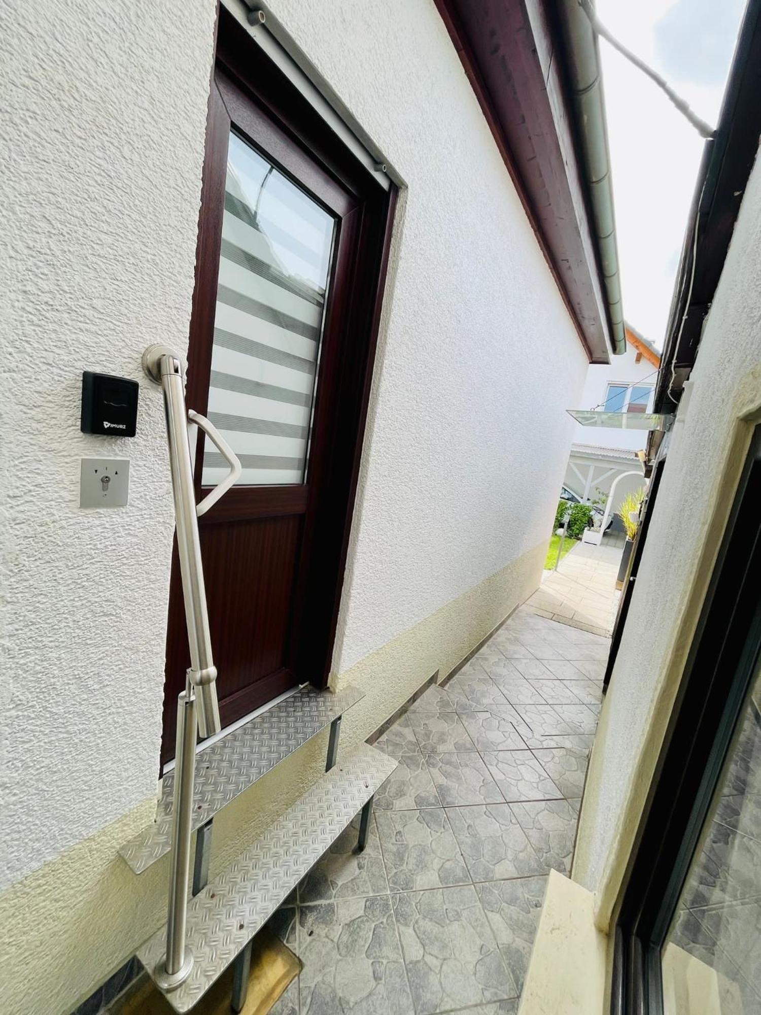 Kleine Ein Zimmer Wohnung Mit Gartenanlage Salem  Dış mekan fotoğraf